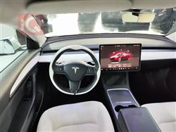 تێسلا مۆدێل 3